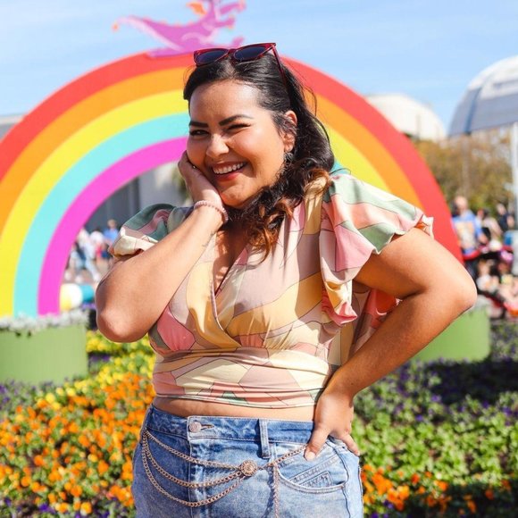 LOVE IS ABSTRACT TOP - Picture 4 of 5